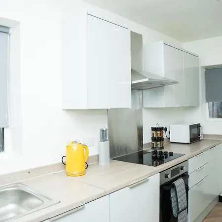 Apartment A Modern Close To Centre With Parking Leeds (West Yorkshire)